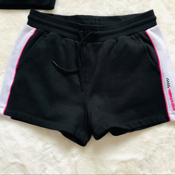 Kendall & Kylie Shorts and Crop Loungewear Set - Picture 3 of 10